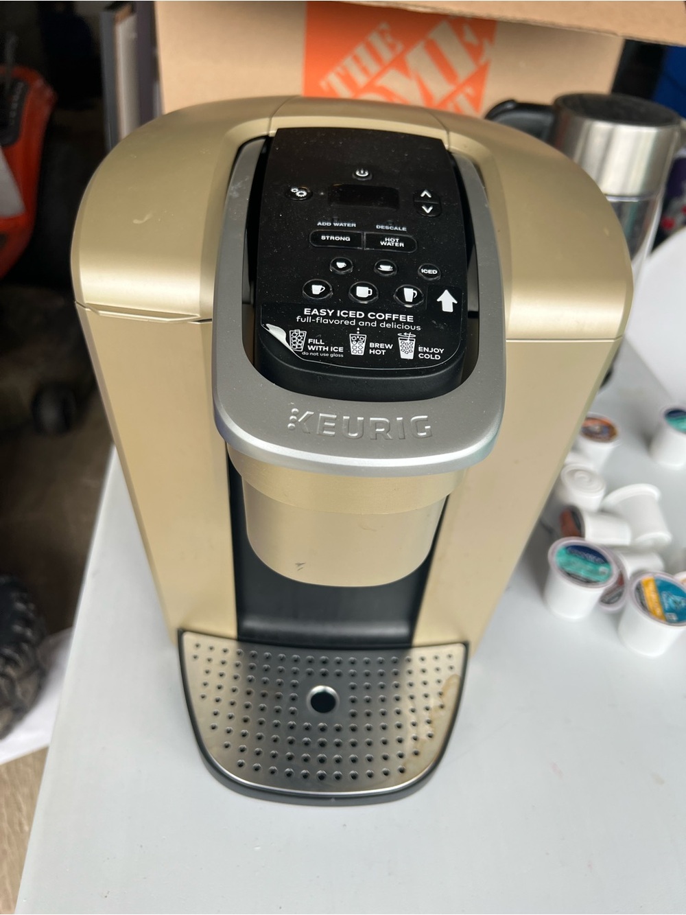 Keurig Single-Serve Coffee / Ice Coffee Maker in Champagne Gold